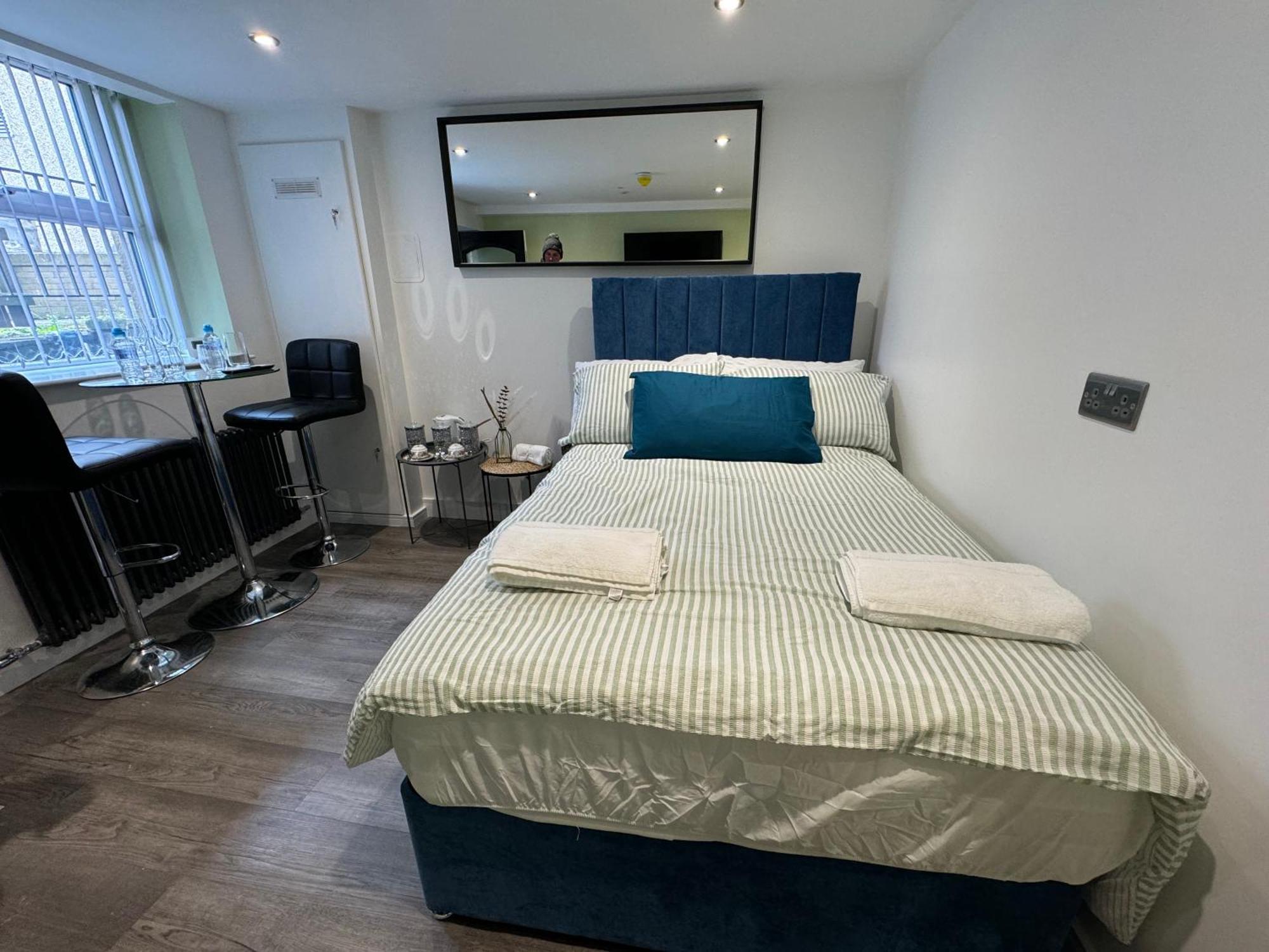 Southgate Luxury Apartments Elland Экстерьер фото