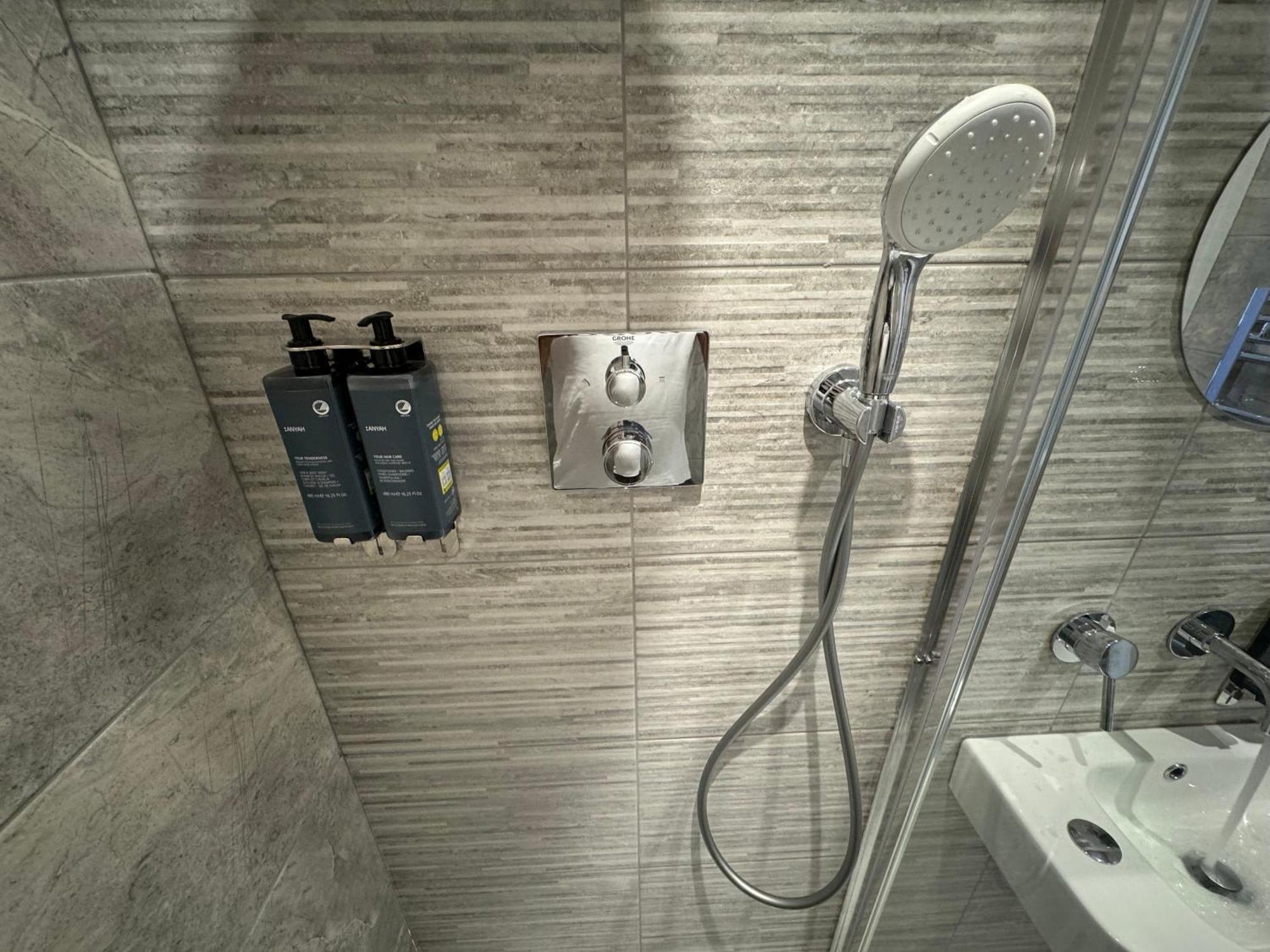 Southgate Luxury Apartments Elland Экстерьер фото