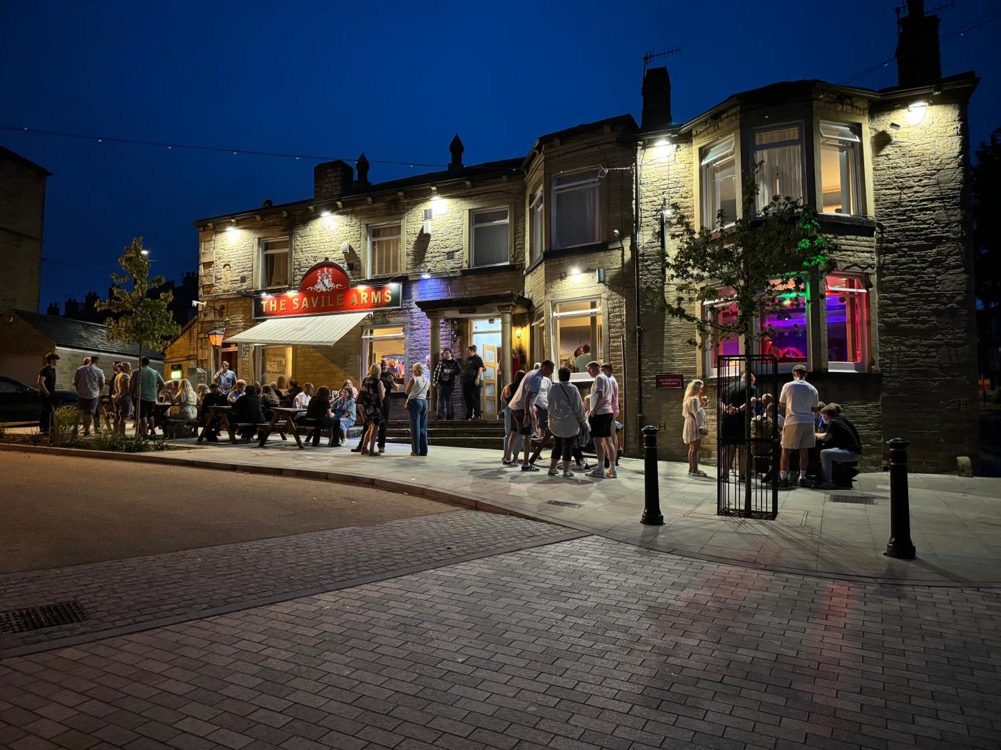 Southgate Luxury Apartments Elland Экстерьер фото
