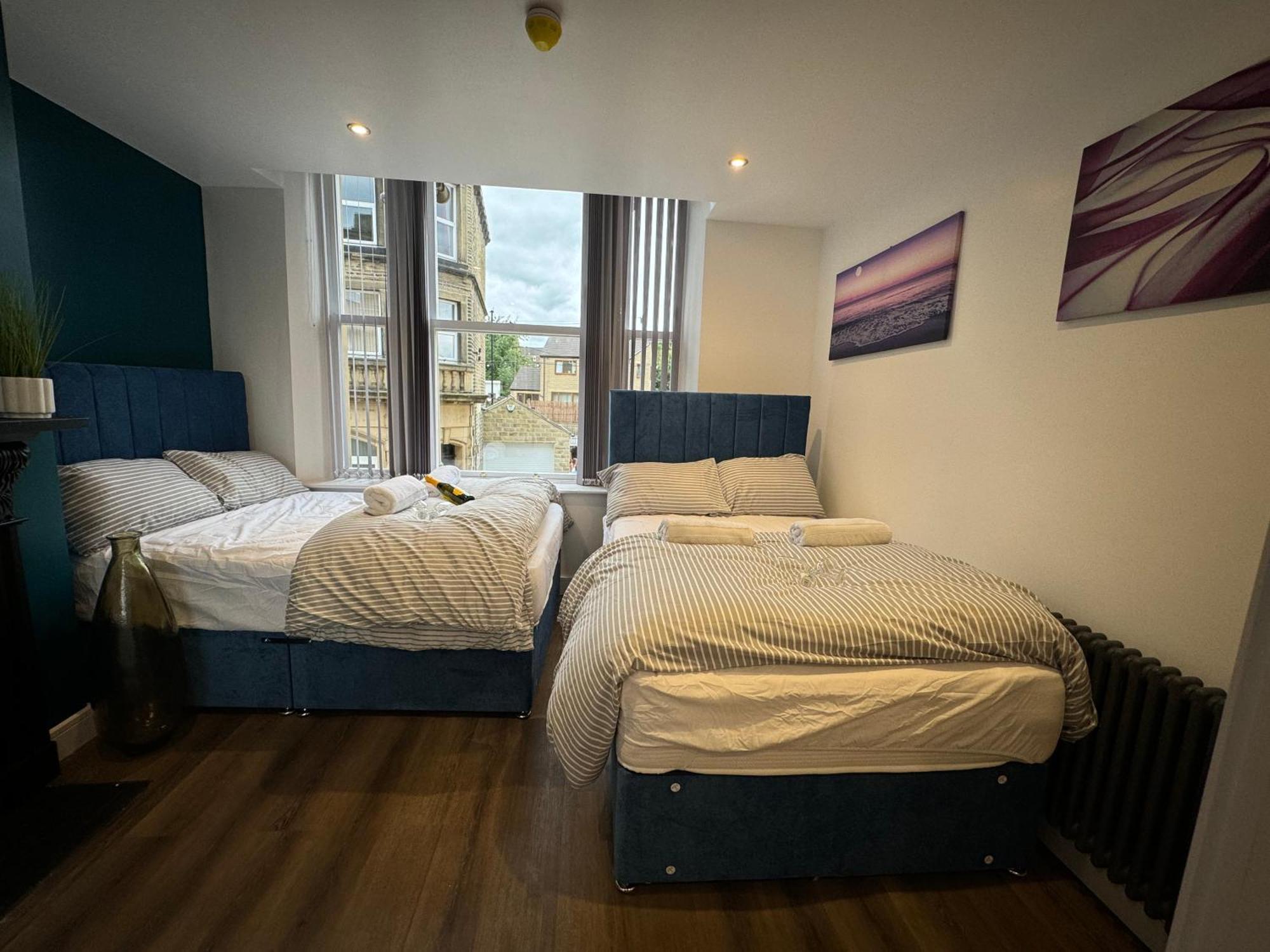 Southgate Luxury Apartments Elland Экстерьер фото