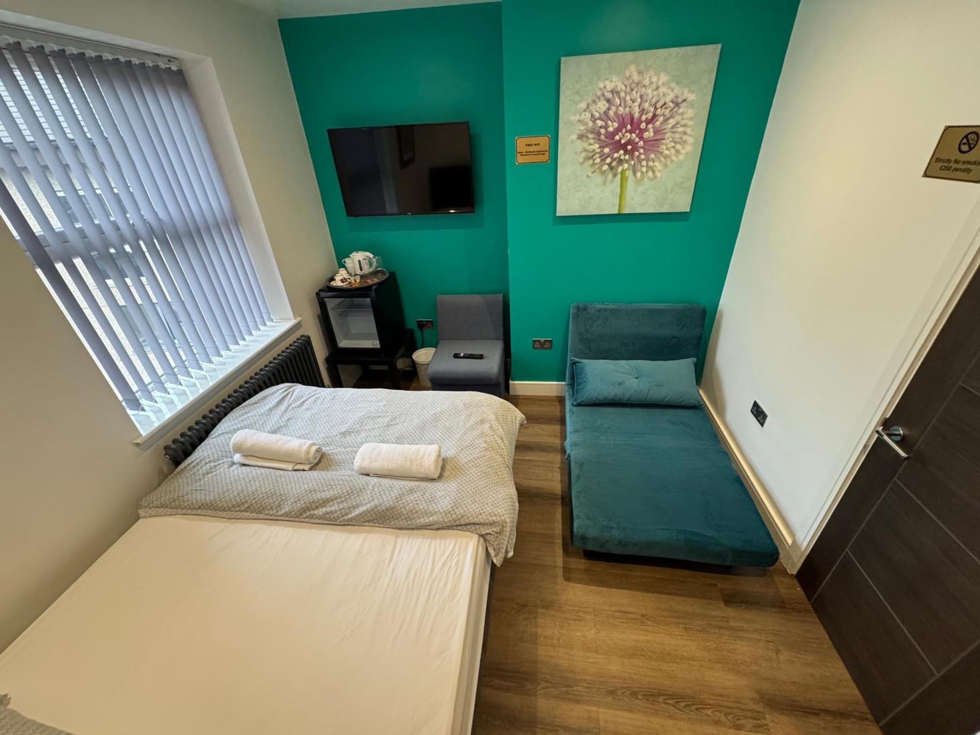 Southgate Luxury Apartments Elland Экстерьер фото
